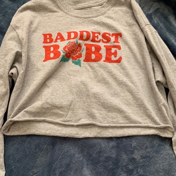 “Baddest Babe” Cropped Long Sleeve T-Shirt - Picture 1 of 1